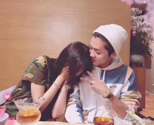 公布恋爱的明星,甜蜜瞬间引粉丝热议